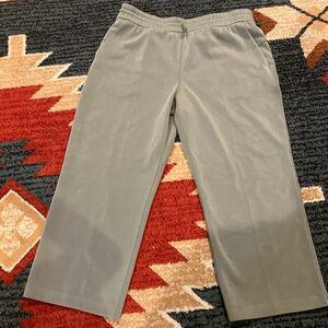 Green lululemon leggings